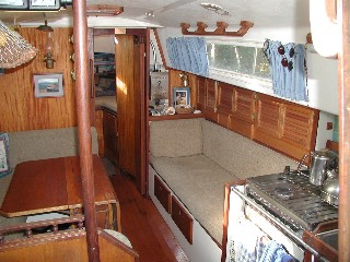 Chain_Reaction_interior3.jpg