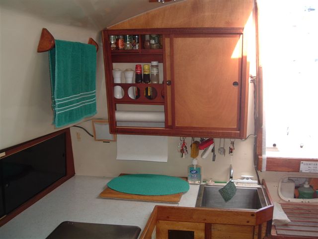 Modaki Inside cabin 002.jpg